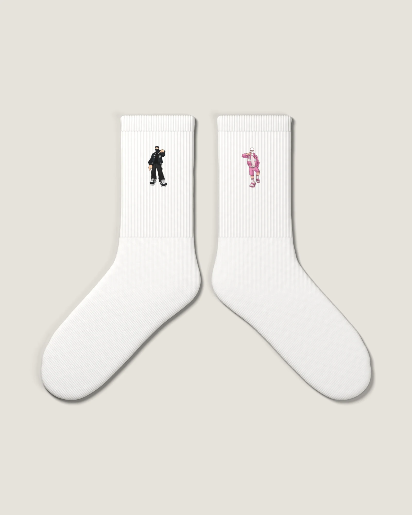 Figuren Socken, weiß, mit pinker und schwarzer Figur